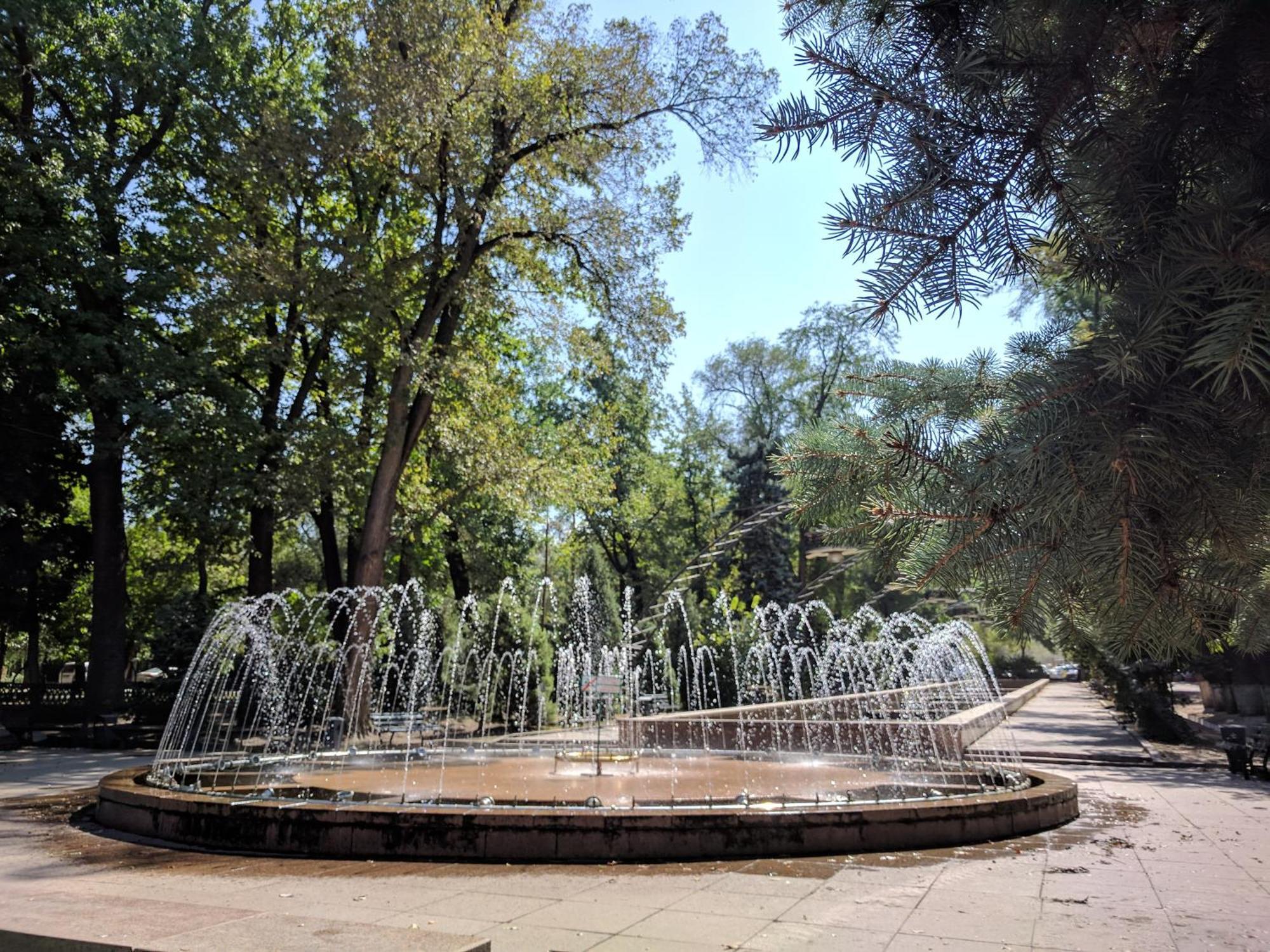 Opera Apartments Almaty Bagian luar foto