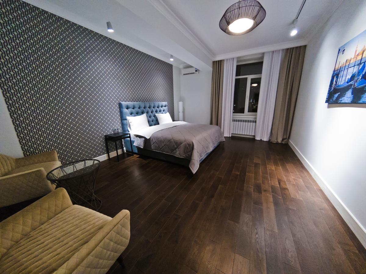 Opera Apartments Almaty Bagian luar foto